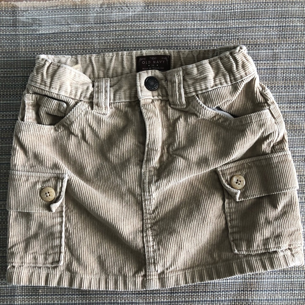 1 skirt 1 skort( shorts underneath blue flower)
